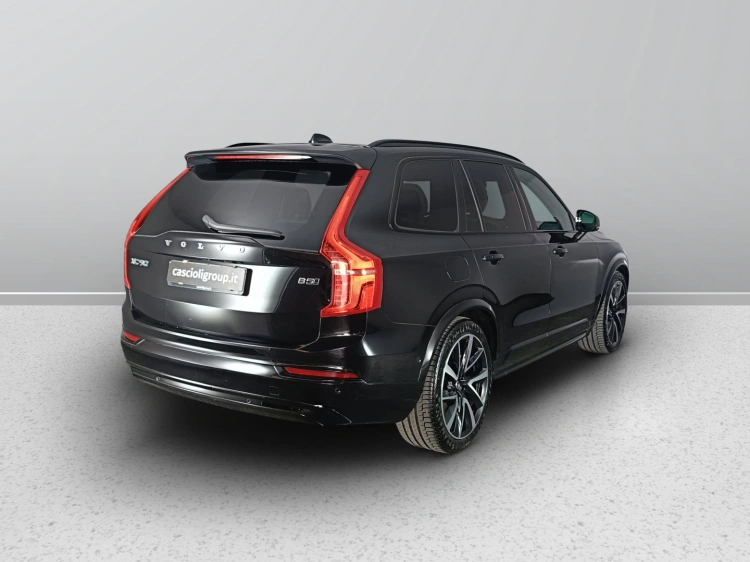 4 - Volvo XC90 XC90 2.0 b5 Plus Bright awd auto