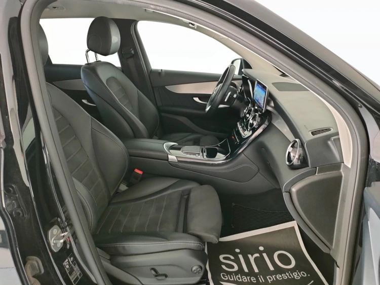 9 - Mercedes-Benz GLC 220 d Premium 4matic auto