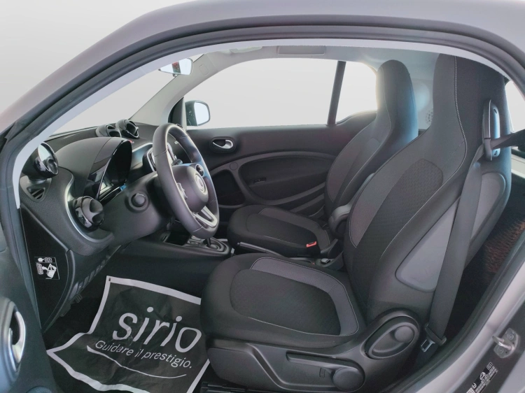 12 - smart fortwo Fortwo eq Passion 22kW