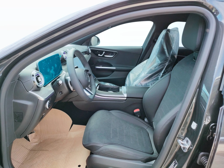 10 - Mercedes-Benz Classe C 220 d 4MATIC Station Wagon