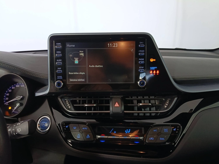 13 - Toyota C-HR C-HR 1.8h Trend e-cvt