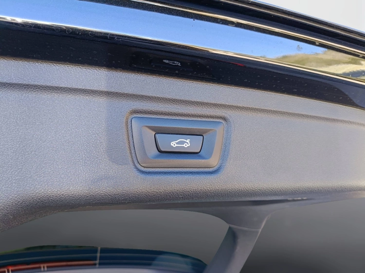 16 - BMW Serie 3 320d Touring mhev 48V xdrive Msport auto