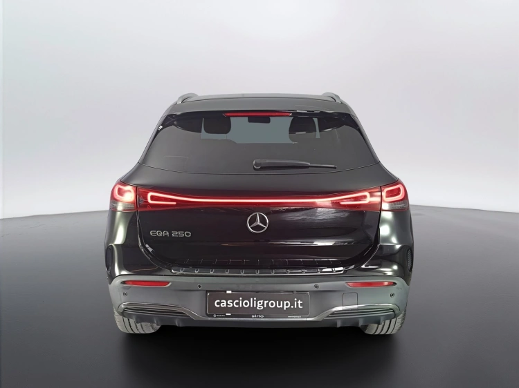 5 - Mercedes-Benz EQA 250 Premium