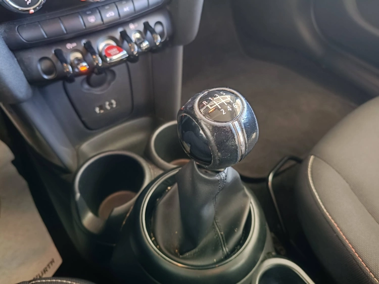 13 - MINI One Mini 1.5 One D Boost 5p my18