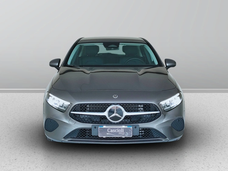2 - Mercedes-Benz Classe A 180 d Advanced auto