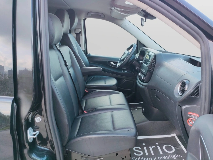 15 - Mercedes Vans Vito 114 cdi long tourer pro auto my20