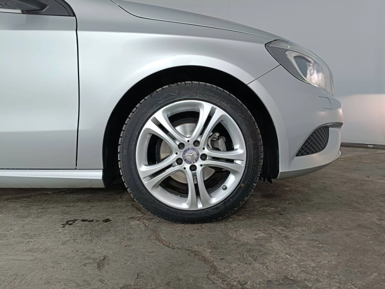 16 - Mercedes-Benz Classe A MERCEDES A180 CDI SE SPORT