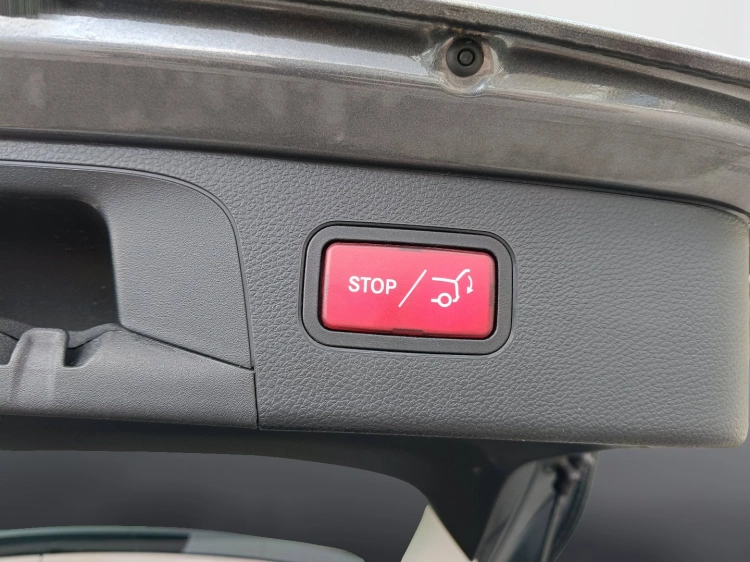 15 - Mercedes-Benz GLC 300 de phev (eq-power) Premium 4matic auto