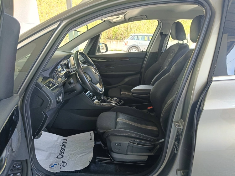 8 - BMW Serie 2 218d Active Tourer Sport auto