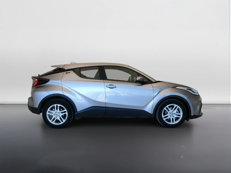 4 - Toyota C-HR C-HR 1.8h Business e-cvt