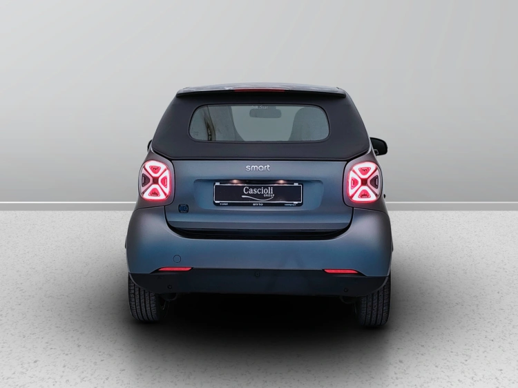 4 - smart fortwo Fortwo Cabrio eq Prime 22kW