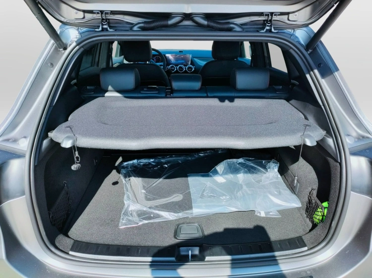 5 - Mercedes-Benz GLA 200 d automatic