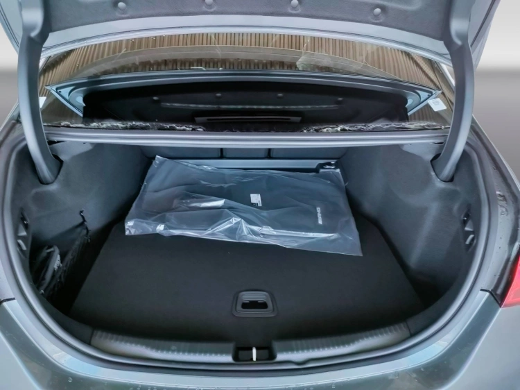 4 - Mercedes-Benz Classe C 220 d 4MATIC