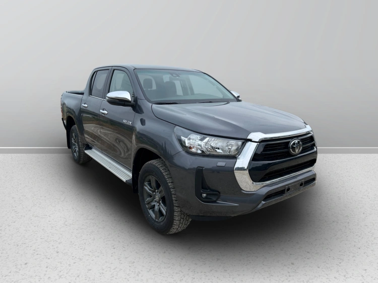 3 - Toyota Professional Hilux HILUX 2.4D A DC 4WD LNG MY24