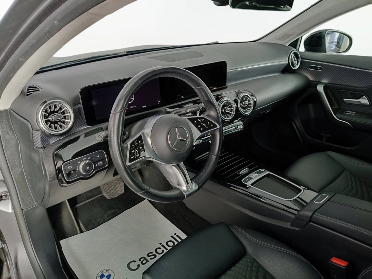 7 - Mercedes-Benz Classe A 180 d Progressive Advanced auto