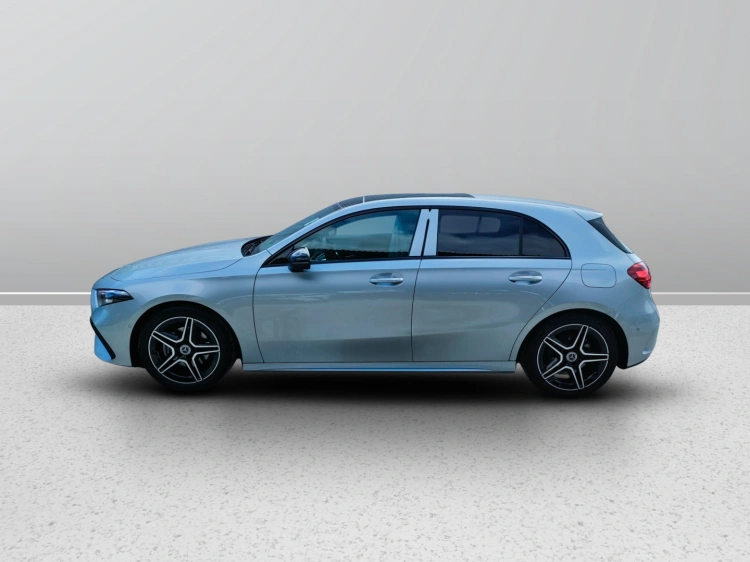 3 - Mercedes-Benz Classe A 180 d Automatic