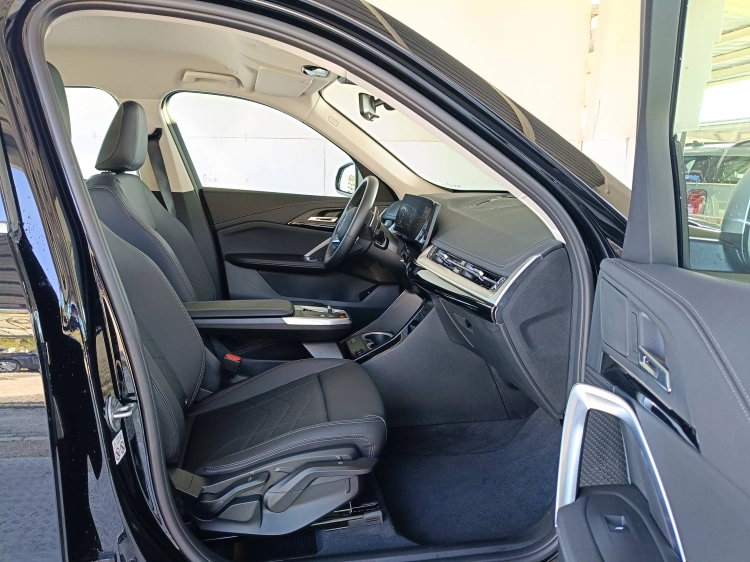 11 - BMW X1 X1 sdrive18i X-Line auto