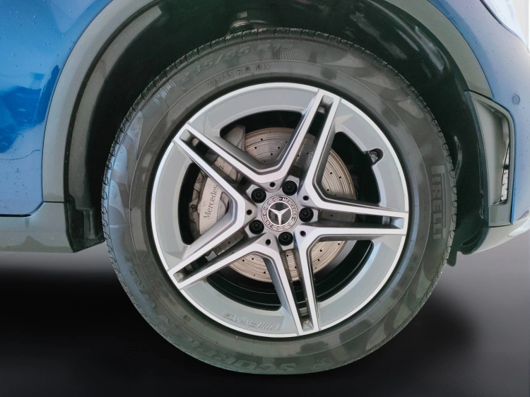 8 - Mercedes-Benz GLC Coupe 300 d Premium Plus 4matic auto