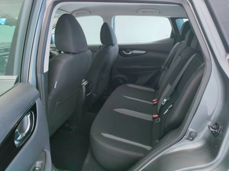 11 - Nissan Qashqai Qashqai 1.5 dci Business 115cv dct