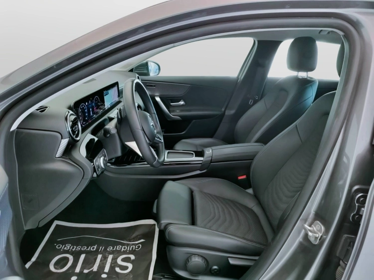 15 - Mercedes-Benz Classe A 180 d Progressive Advanced auto