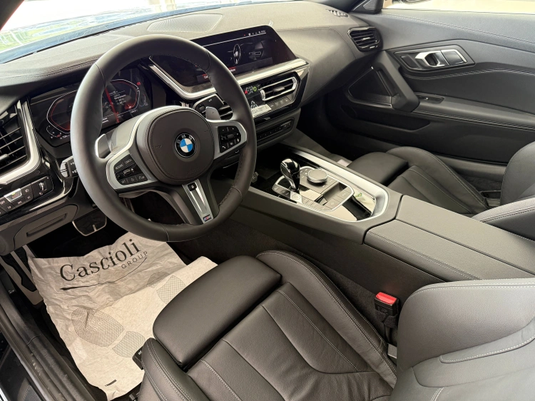 7 - BMW Z4 BMW Z4 sDrive20i
