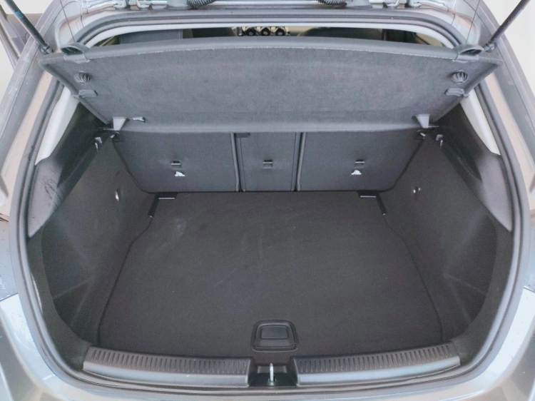 9 - Mercedes-Benz Classe A 180 d Advanced auto