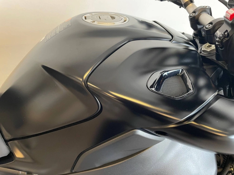 8 - Yamaha E1748 MT-10 1000 Abs my17