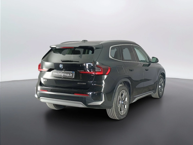 5 - BMW iX1 iX1 edrive 20 X-Line