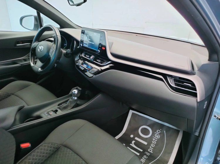 14 - Toyota C-HR C-HR 1.8h Active e-cvt