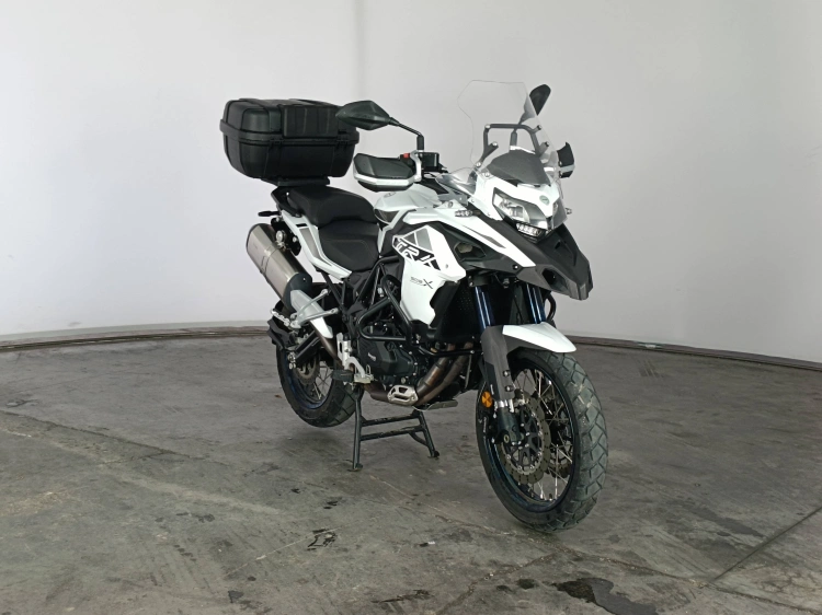 2 - Benelli Trk Trk 502 abs E5