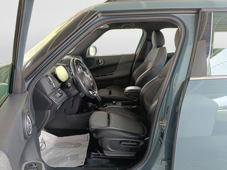 8 - MINI Countryman Mini Countryman 1.5 One D Northwood Edition auto