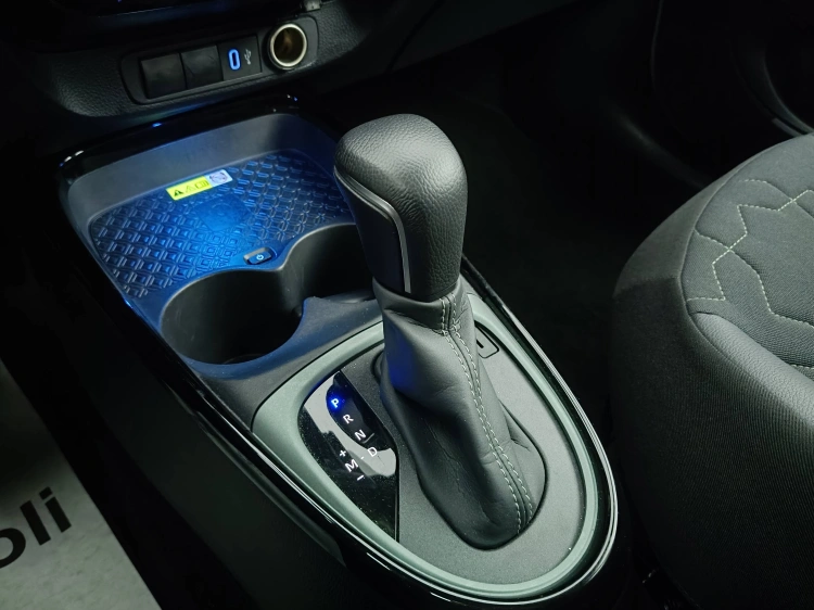 17 - Toyota AYGO X AYGO X 10B CVT LOUNGE MY24