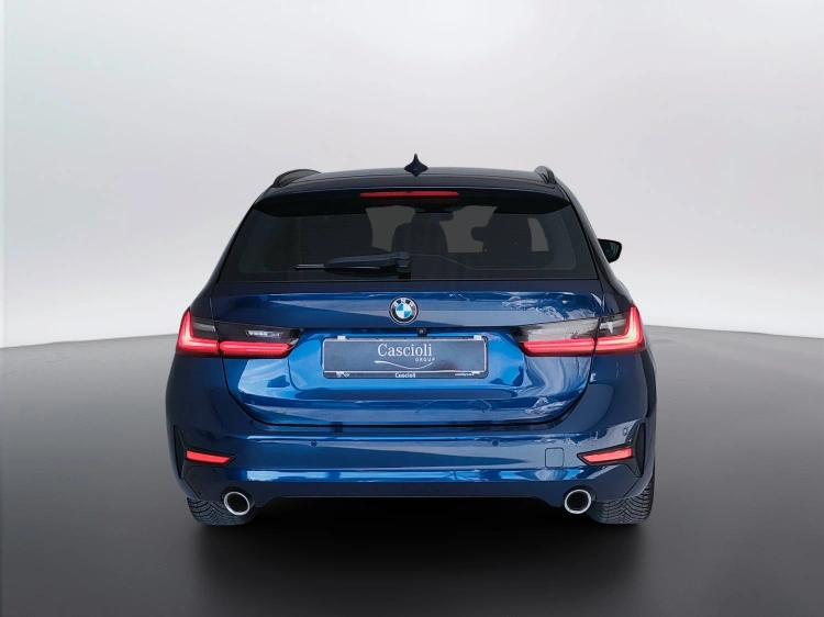 4 - BMW Serie 3 320d Touring auto
