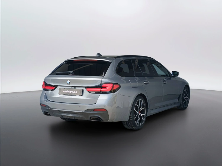 4 - BMW Serie 5 520d Touring mhev 48V xdrive Msport auto