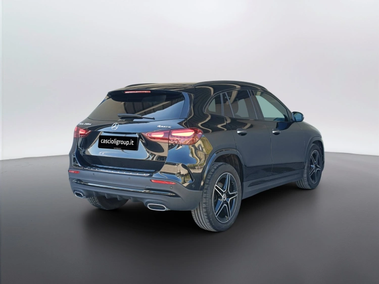 4 - Mercedes-Benz GLA 200 d AMG Line Advanced Plus 4matic auto