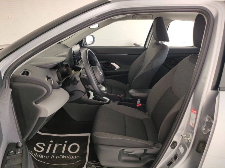 13 - Toyota Yaris Cross Yaris Cross 1.5h Active fwd 116cv e-cvt