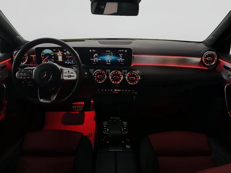 20 - Mercedes-Benz Classe A 180 d Premium auto