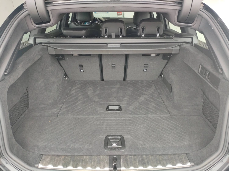 5 - BMW Serie 3 320d Touring mhev 48V xdrive Msport auto