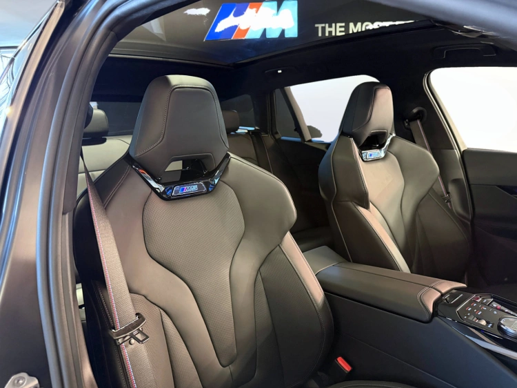 23 - BMW M M5 M5 Touring