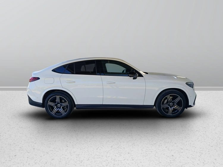 3 - Mercedes-Benz GLC Coupe 300 d AMG Line Advanced Plus 4matic auto