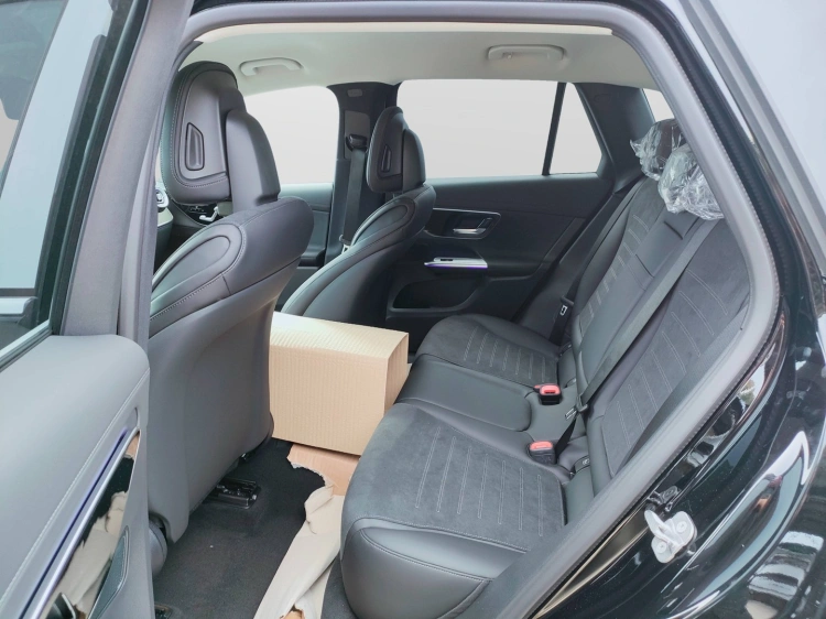 10 - Mercedes-Benz GLC 220 d 4MATIC
