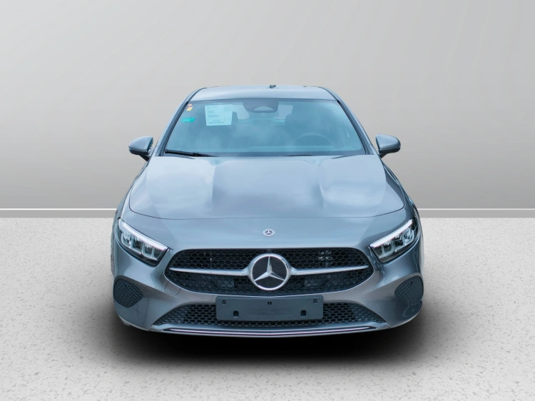 2 - Mercedes-Benz Classe A 250 e con tecnologia ibrida EQ
