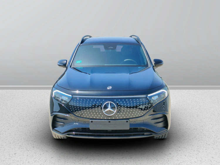 2 - Mercedes-Benz EQB 250+