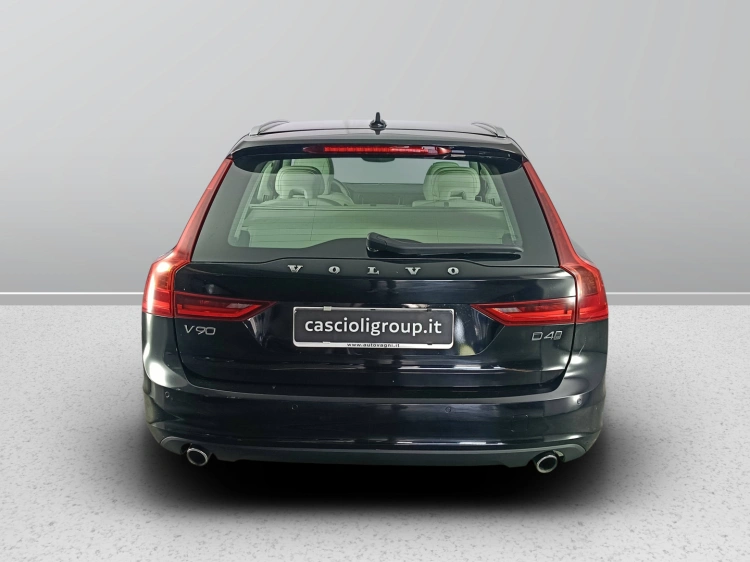 5 - Volvo V90 V90 2.0 D4 Momentum Business Pro awd geartronic