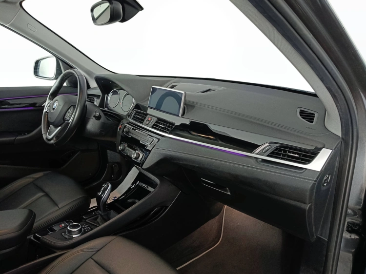 10 - BMW X1 X1 sdrive18d xLine Plus auto