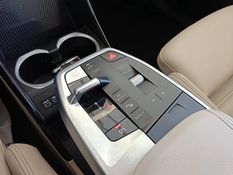 15 - BMW X1 X1 sdrive18d X-Line auto
