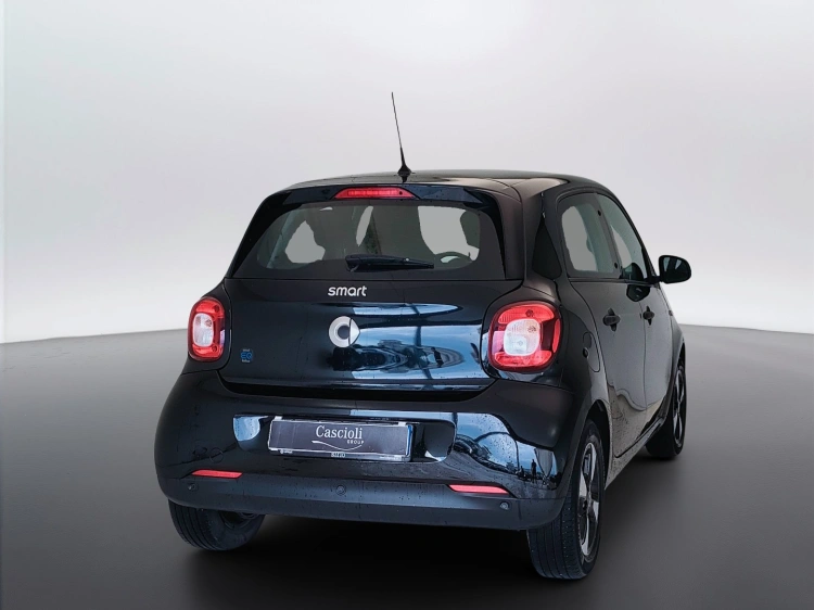 5 - smart forfour Forfour eq Passion 22kW
