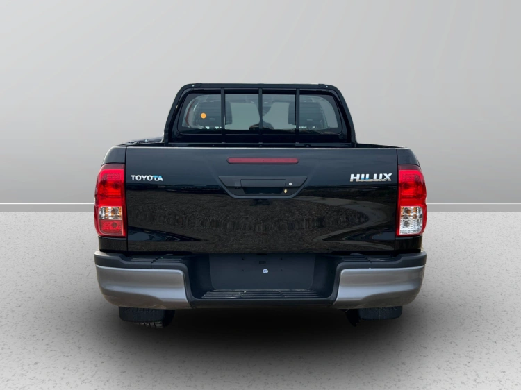 6 - Toyota Professional Hilux HILUX 2.4D A DC 4WD CMF MY24