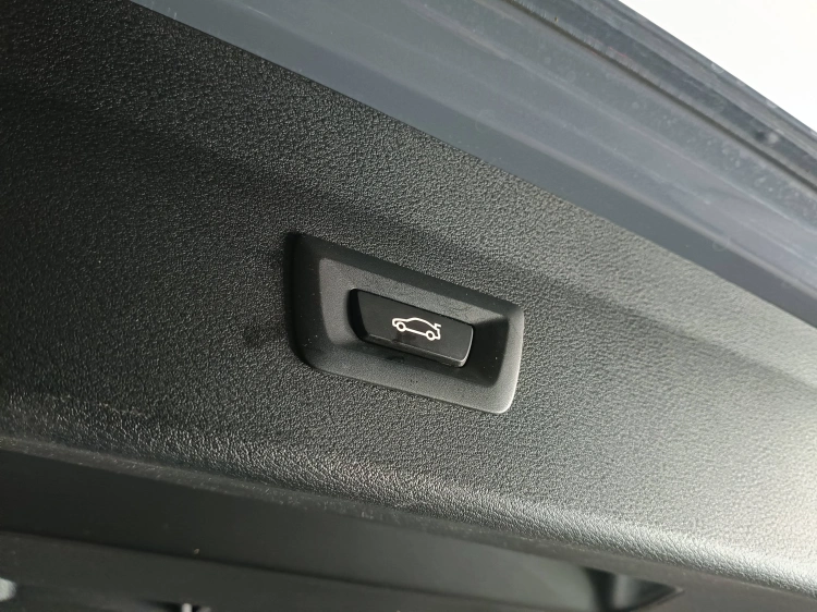 16 - BMW X1 X1 xdrive18d xLine auto