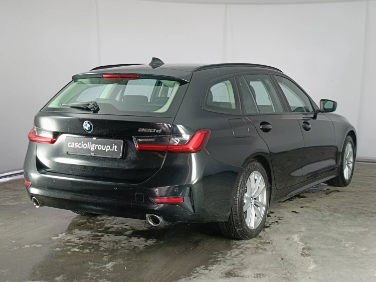 4 - BMW 3 320d Touring Business Advantage auto